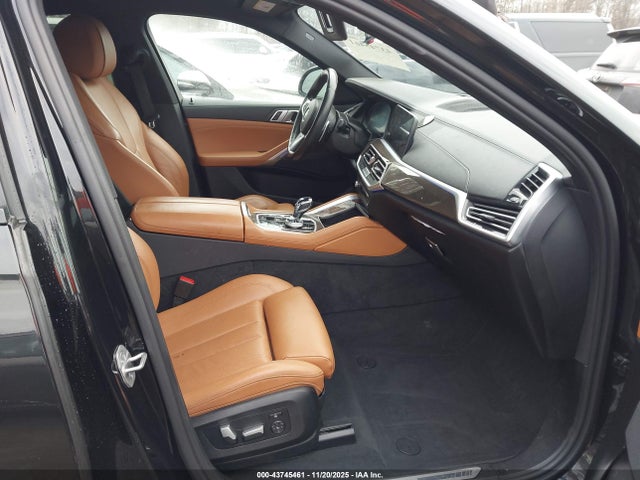 2022 BMW X6 5UXCY6C00N9K57617 Photo 4