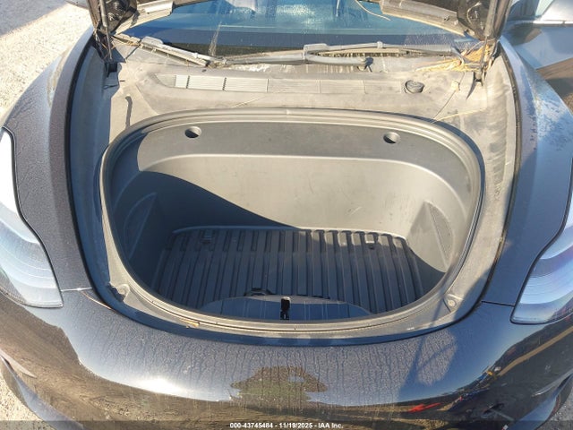 2023 TESLA MODEL 3 5YJ3E1EA4PF438411 Photo 9