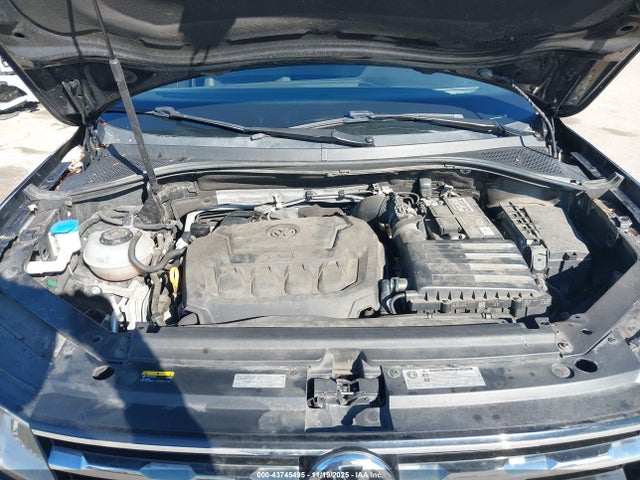 3VV1B7AX6JM079449 Volkswagen Tiguan 2.0t S