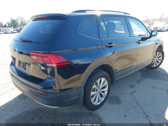 3VV1B7AX6JM079449 Volkswagen Tiguan 2.0t S