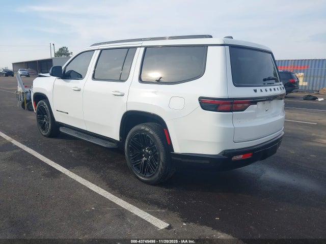 2024 JEEP WAGONEER 1C4SJVBP6RS103115 Photo 2