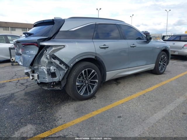 2024 ACURA ZDX 4W5KHNRL8RZ506957 Photo 3