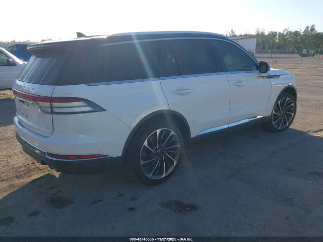 2021 LINCOLN AVIATOR 5LM5J7WC2MGL14316 Photo 3