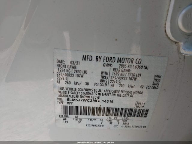 2021 LINCOLN AVIATOR 5LM5J7WC2MGL14316 Photo 8