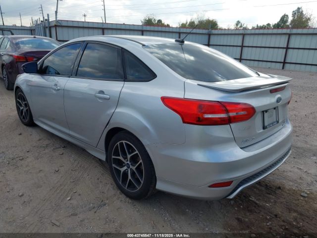 2015 FORD FOCUS 1FADP3F25FL259622 Photo 2