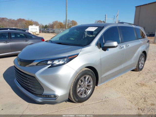 2021 TOYOTA SIENNA 5TDYRKEC1MS024687 Photo 1