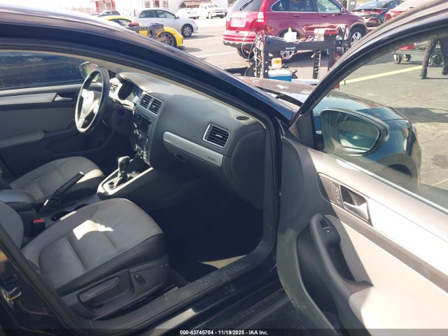 Продаж на аукціоні авто 2014 Volkswagen Jetta Hybrid Sel, vin: 3VW637AJ3EM219456, номер лоту: 43745704