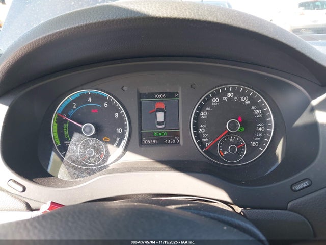 Продаж на аукціоні авто 2014 Volkswagen Jetta Hybrid Sel, vin: 3VW637AJ3EM219456, номер лоту: 43745704