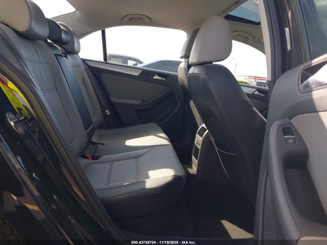 Продаж на аукціоні авто 2014 Volkswagen Jetta Hybrid Sel, vin: 3VW637AJ3EM219456, номер лоту: 43745704