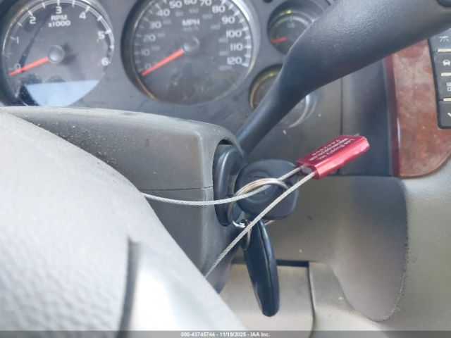 2011 CHEVROLET TAHOE 1GNSCBE06BR388863 Photo 10