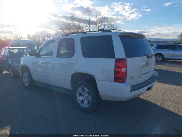 2011 CHEVROLET TAHOE 1GNSCBE06BR388863 Photo 2