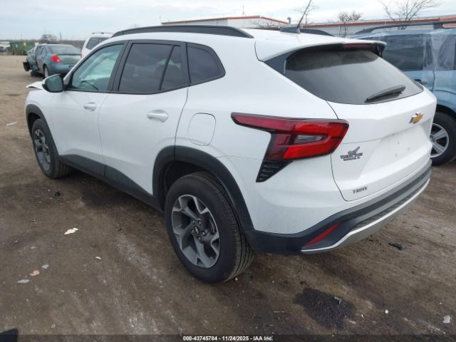 2024 CHEVROLET TRAX KL77LHE23RC040483 Photo 2