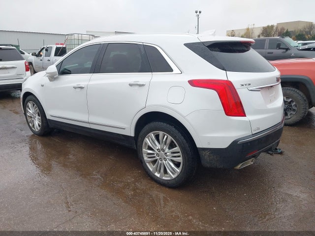 2017 CADILLAC XT5 1GYKNCRS6HZ227341 Photo 2