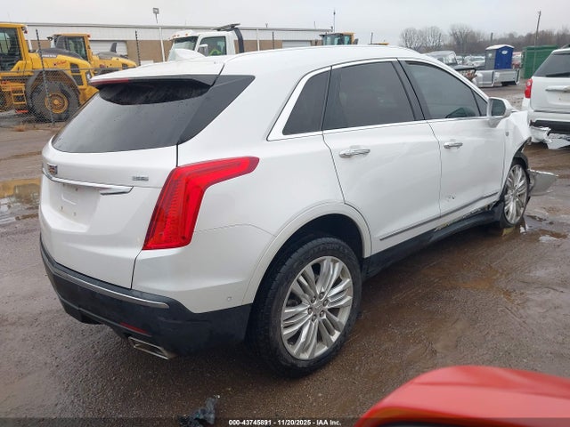 2017 CADILLAC XT5 1GYKNCRS6HZ227341 Photo 3