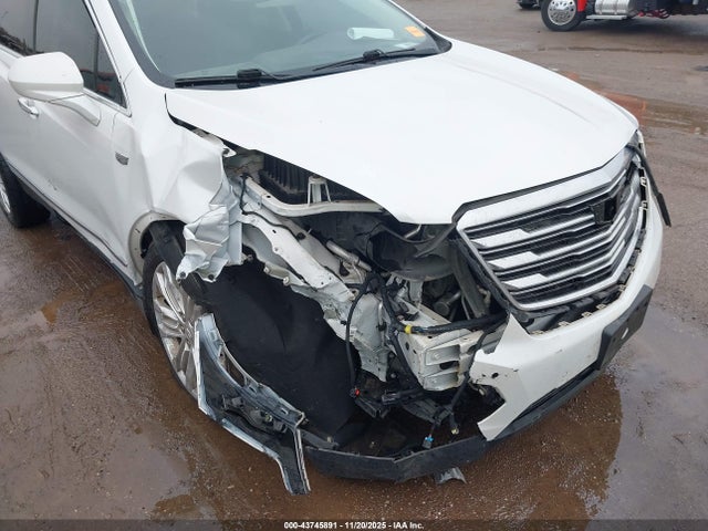 2017 CADILLAC XT5 1GYKNCRS6HZ227341 Photo 5