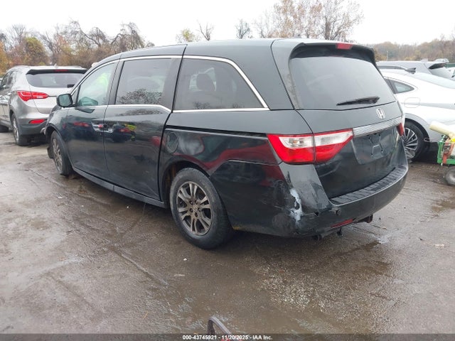 2013 HONDA ODYSSEY 5FNRL5H69DB063724 Photo 2