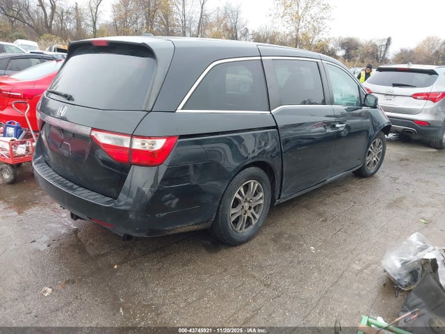 2013 HONDA ODYSSEY 5FNRL5H69DB063724 Photo 3