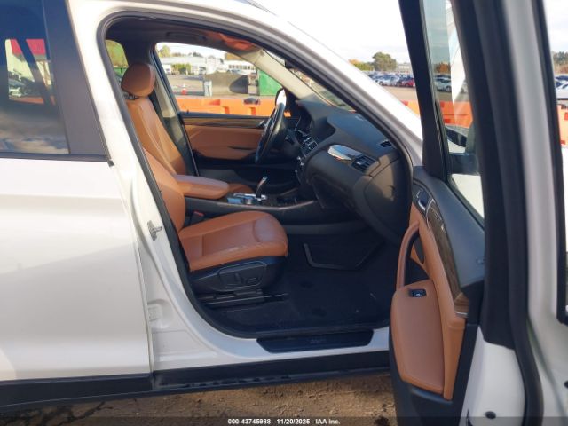 2015 BMW X3 5UXWY3C58F0E96171 Photo 4