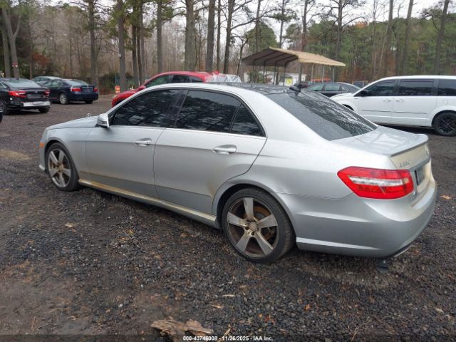 2011 MERCEDES-BENZ E 350 WDDHF5GB9BA271633 Photo 2