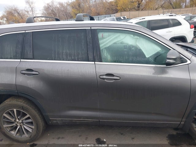 5TDJZRFH1HS520650 Toyota Highlander Xle