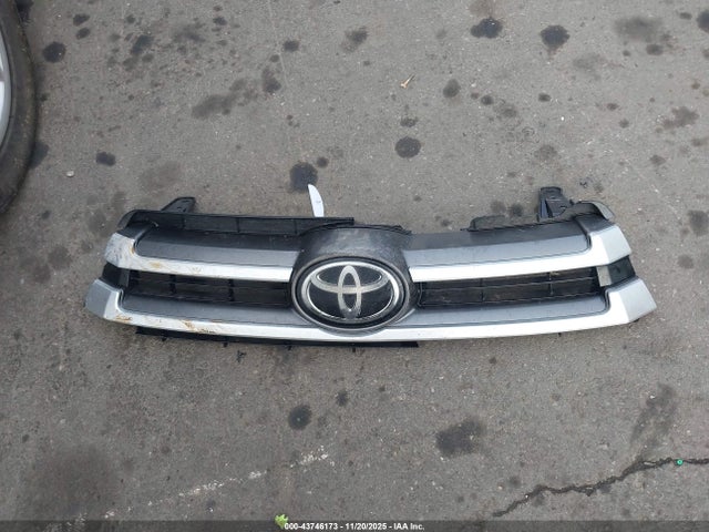 5TDJZRFH1HS520650 Toyota Highlander Xle