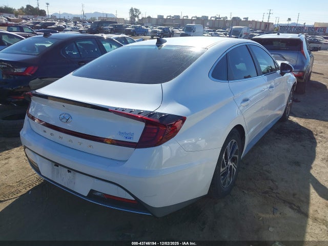 KMHL24JJ3MA029526 Hyundai Sonata Blue