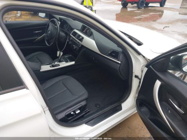 2017 BMW 320I WBA8E1G34HNU18826 Photo 4