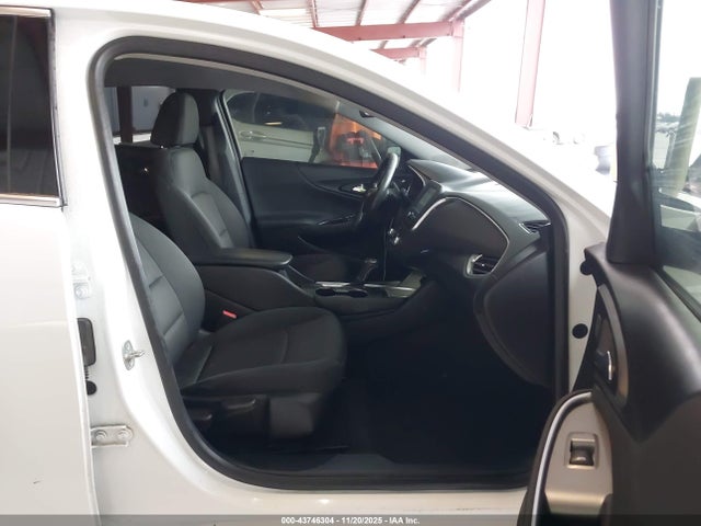 Chevrolet MALIBU 1LT 2016 1G1ZE5ST9GF304375 Image 5