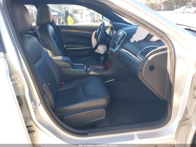 2012 CHRYSLER 300 2C3CCAAG5CH192350 Photo 4