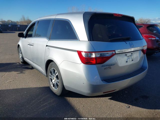 2011 HONDA ODYSSEY 5FNRL5H47BB063698 Photo 2