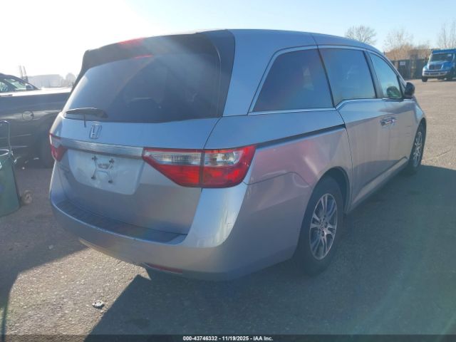 2011 HONDA ODYSSEY 5FNRL5H47BB063698 Photo 3