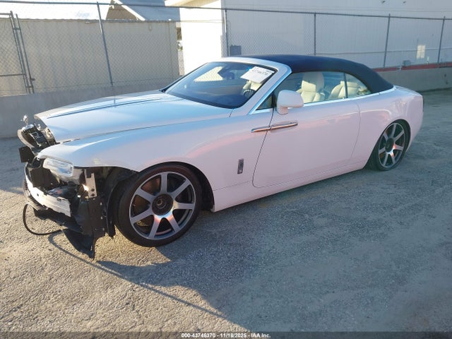 Rolls-Royce Dawn 2019 SCA666D57KU118034 Image 2