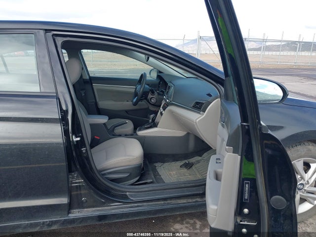 5NPD84LFXLH559760 Hyundai ELANTRA SEL