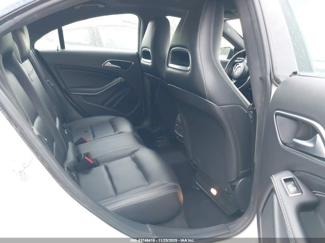 43746418 :رقم المزاد ، WDDSJ4GB6HN408026 vin ، 2017 Mercedes-benz Cla 250 4matic مزاد بيع