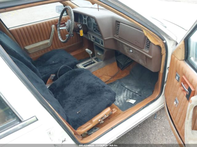 1982 CADILLAC CIMARRON 1G6AG69G3CC406394 Photo 4