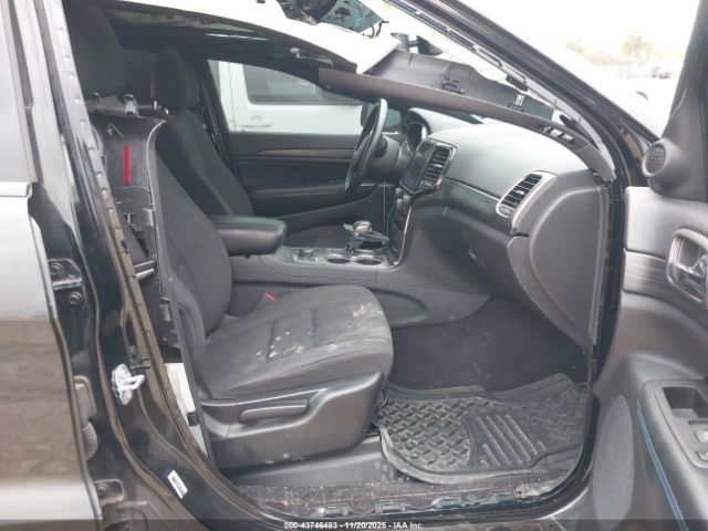 2019 JEEP GRAND CHEROKEE 1C4RJFAG6KC537492 Photo 4