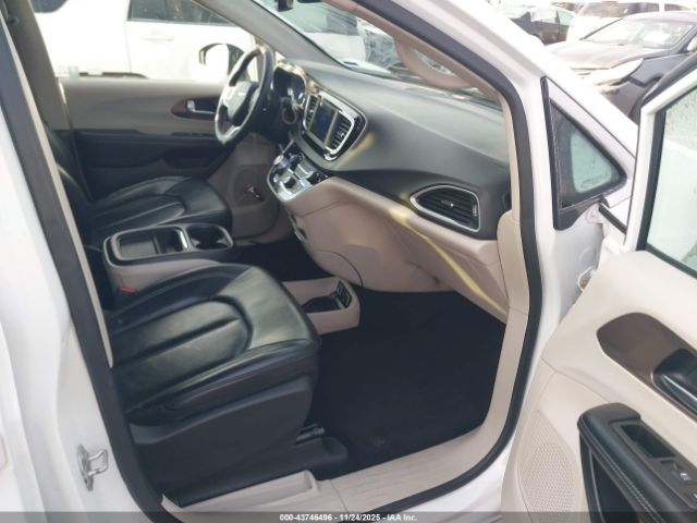 2020 CHRYSLER VOYAGER 2C4RC1DG8LR265707 Photo 4