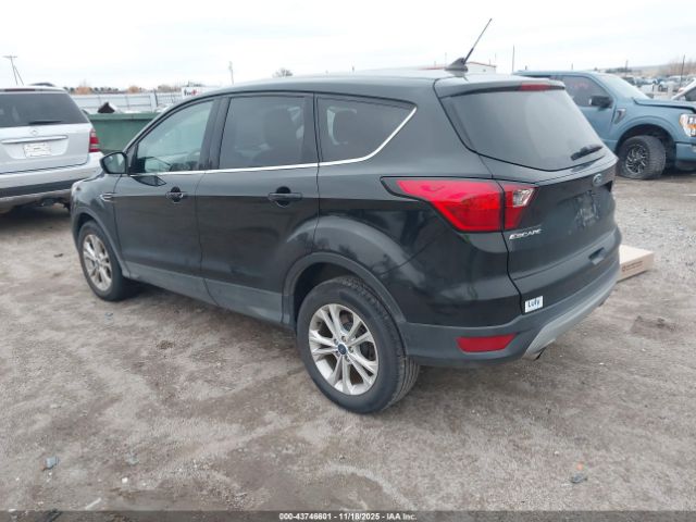 2019 FORD ESCAPE 1FMCU9GD9KUA64270 Photo 2