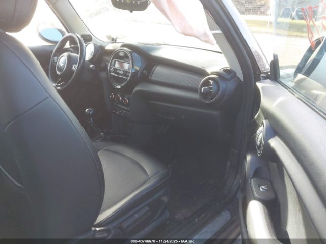 2015 MINI HARDTOP WMWXM5C56FT973606 Photo 4