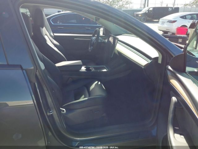 2023 TESLA MODEL Y 7SAYGDEF5PF795077 Photo 4