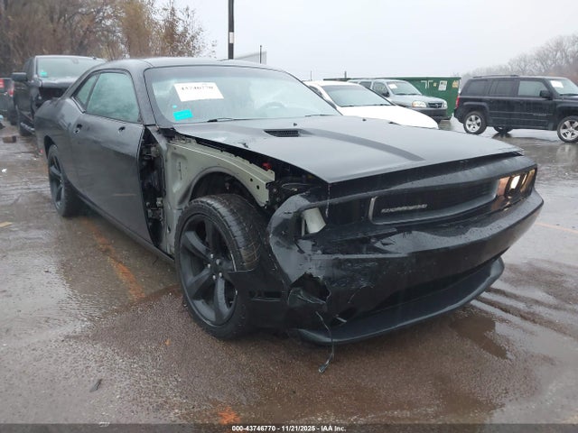43746770 :رقم المزاد ، 2C3CDYAG0EH115314 vin ، 2014 Dodge Challenger Sxt Plus مزاد بيع