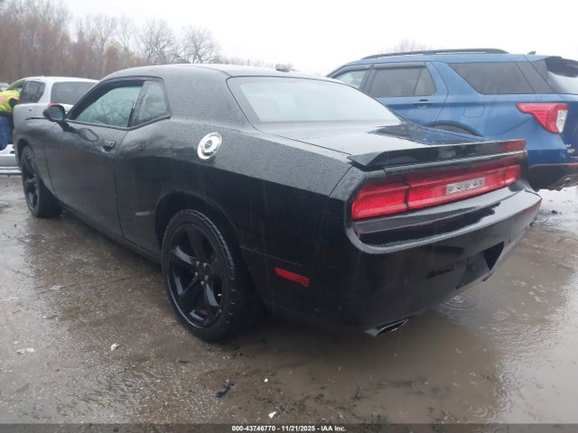 43746770 :رقم المزاد ، 2C3CDYAG0EH115314 vin ، 2014 Dodge Challenger Sxt Plus مزاد بيع