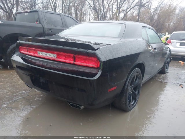 43746770 :رقم المزاد ، 2C3CDYAG0EH115314 vin ، 2014 Dodge Challenger Sxt Plus مزاد بيع