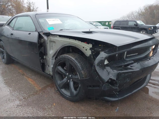 43746770 :رقم المزاد ، 2C3CDYAG0EH115314 vin ، 2014 Dodge Challenger Sxt Plus مزاد بيع