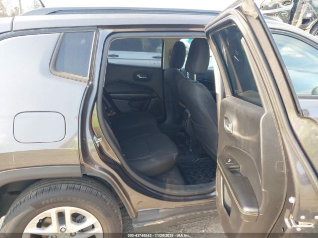 2017 JEEP NEW COMPASS 3C4NJCAB0HT669372 Photo 7