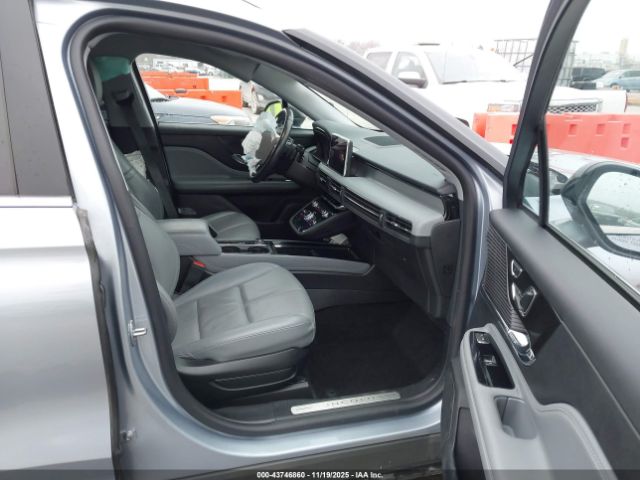 2022 LINCOLN CORSAIR 5LMCJ2D97NUL06507 Photo 4