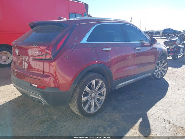 2019 CADILLAC XT4 1GYFZDR45KF135806 Photo 3