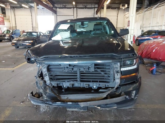 1GCVKREC1JZ120135 Chevrolet Silverado 1500 2lt