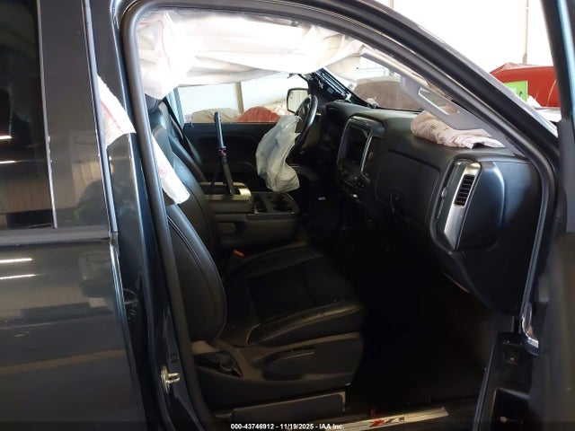 1GCVKREC1JZ120135 Chevrolet Silverado 1500 2lt