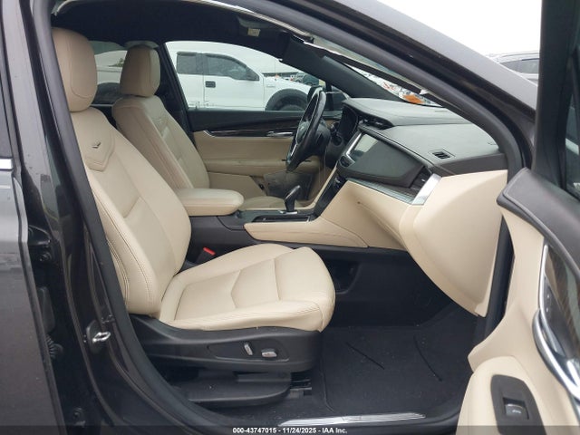 2018 CADILLAC XT5 1GYKNARS4JZ206529 Photo 4